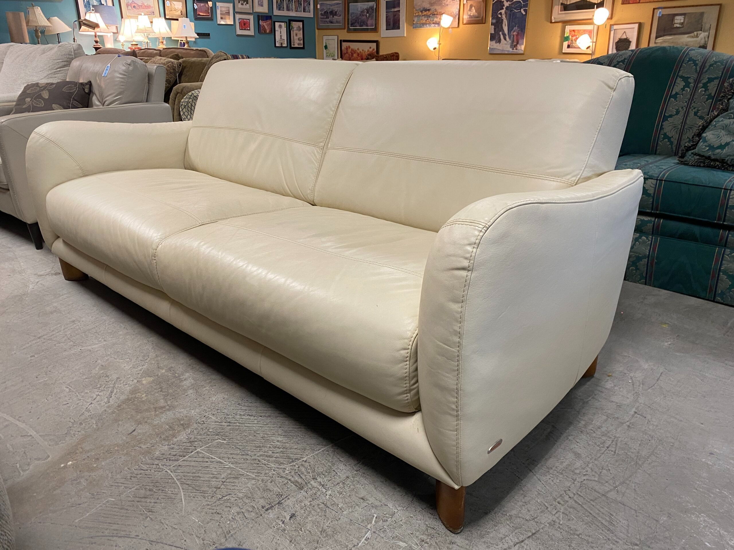 ITALSOFA Cream Leather Sofa