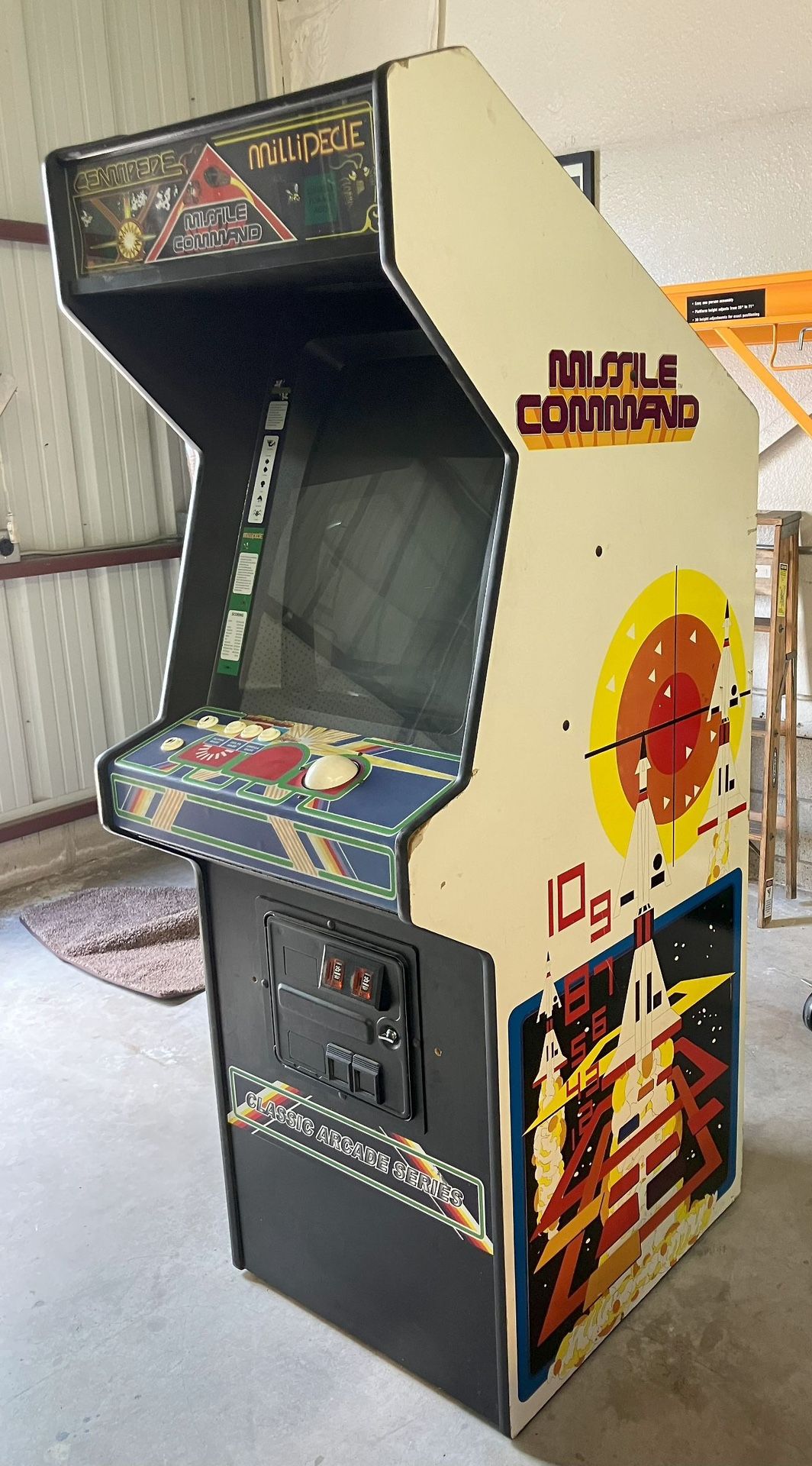 Centipede/Millipede/Missile Command, Video Arcade Game