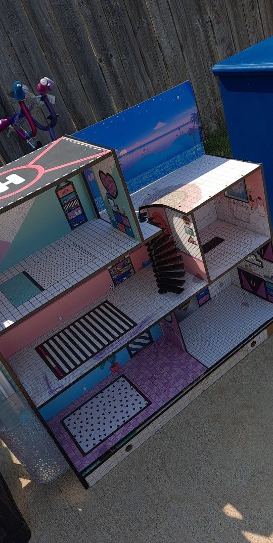 LOL Doll House