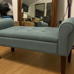 Tufted Blue Storage Bench with Armrests – Soft & Stylish- Need Gone ASAP
