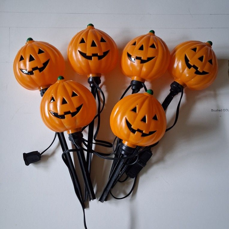 2 Vintage Blow Mold Stake Pumpkins Lights