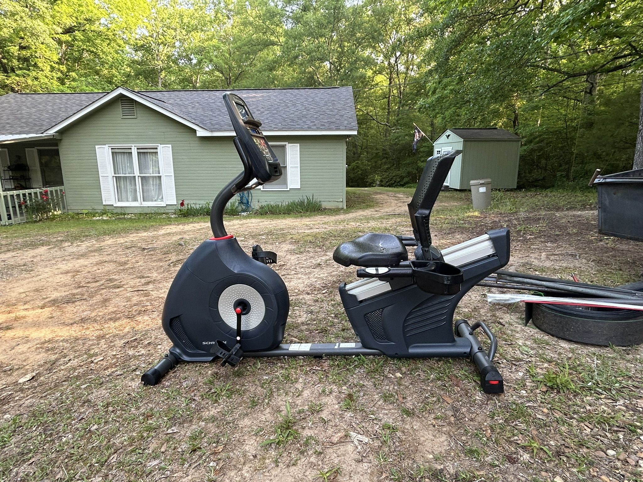 Schwinn 270 Recumbent Exercise Bike