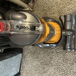 Dyson Vacuum 