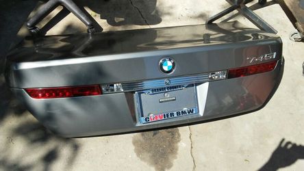 2003 BMW 745i Trunk Lid