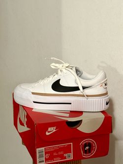 Nike Court Legacy