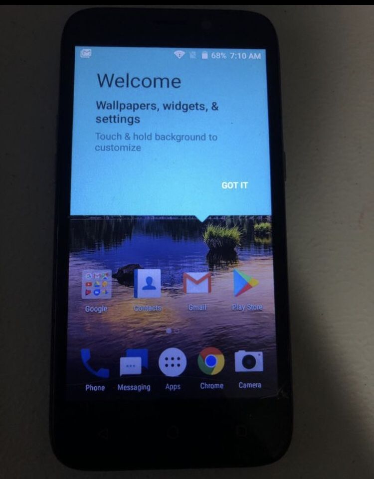 cricket ZTE Overture 3 Z851m -16GB - Smartphone cracked glass
