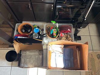 Kitchen, Bathroom, Bedroom, & Living Room EVERYTHING!