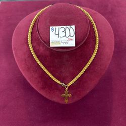 22kt Cufflink Necklace 