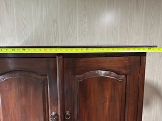 Wood chest