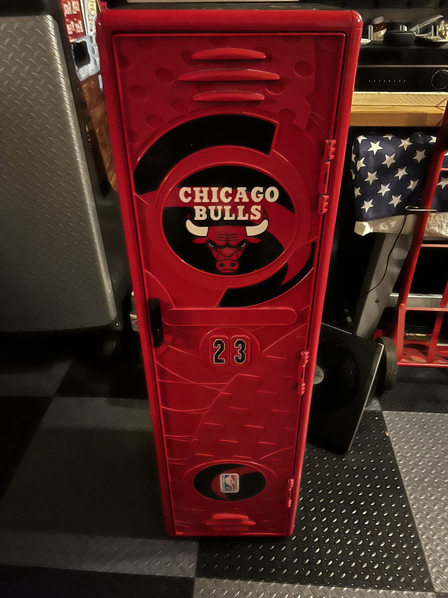 Chicago Bulls Locker Vintage SunCast Kids Michael Jordan