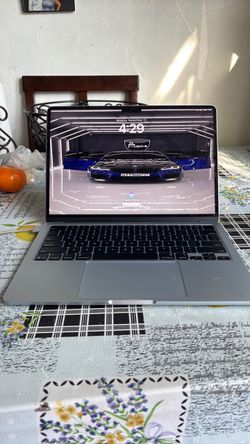 MacBook Air 13-inch 16gb memory 245gb storage