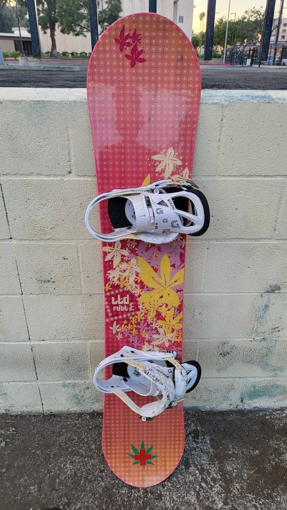 LTD Mist Snowboard 144 CM