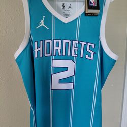 New Jordan  Lamelo Ball Jersey Size Large