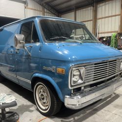 79g20 Shorty Van