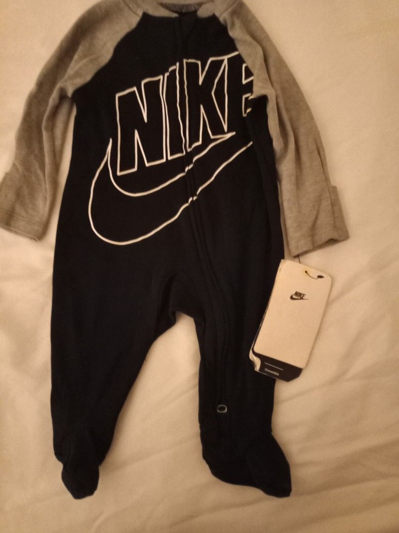 New(3 mos)_nike, one piece footie onesie. Thanks