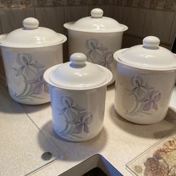 Canister Set:  Pfaltzgraff 4 Piece Set, New Never Used