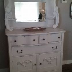 Shabby Chic Hutch 