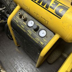 DeWalt air compressor