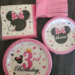 Minnie mouse 3rd birthday party $10
