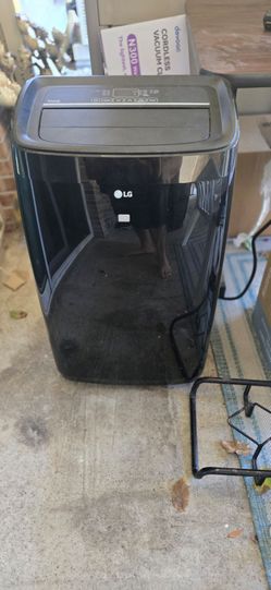 LG PORTABLE A/C UNIT