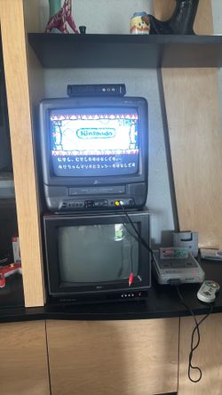 CRT TV VCR