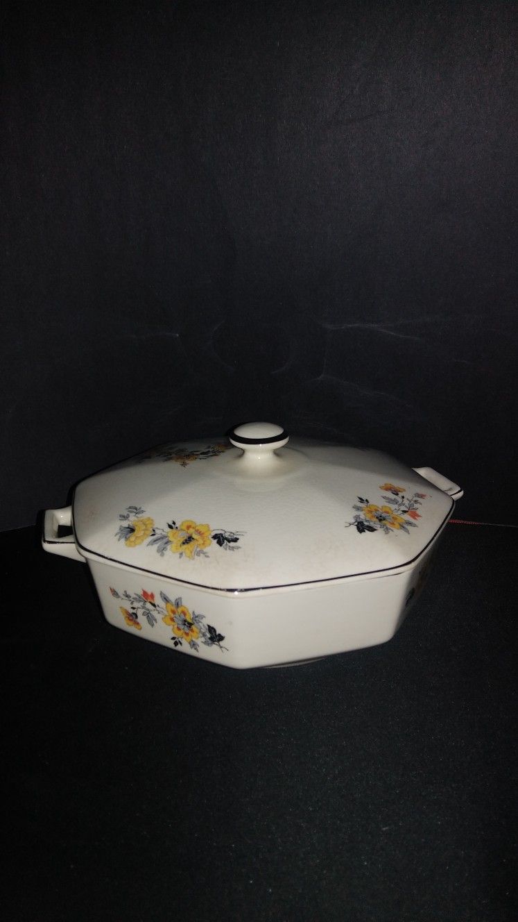 Homer Laughlin Octagonal Dish