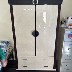 BEDROOM SET + VANITY