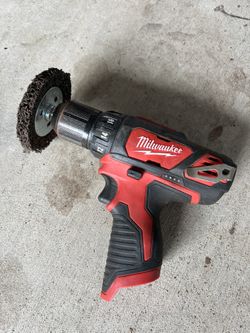 Milwaukee M12 Drill