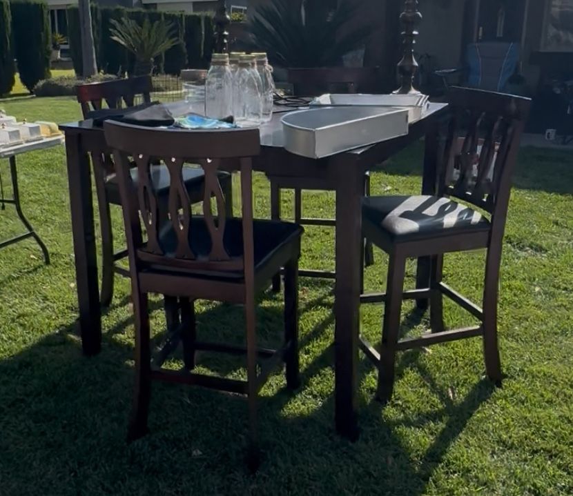 Free Table