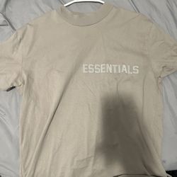 Essential Shirt 
