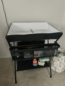 Baby Changing Table And Storage 