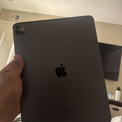 iPad M1 12.9 