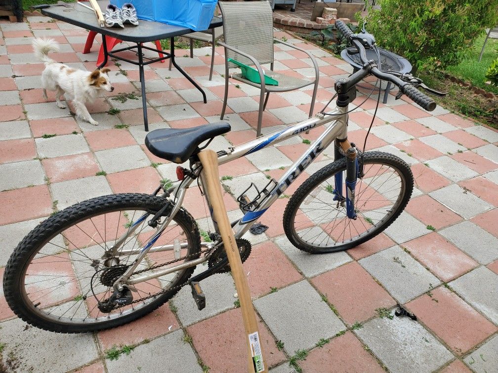 Trek 22 Inch 4100 Frame Alpha City Mountain Bike