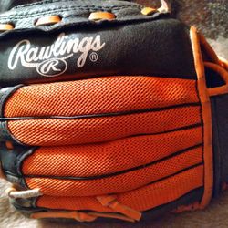 YOUTHS 11" RAWLINGS/PLAYMAKER SERIES GLOVE/PM110BNO