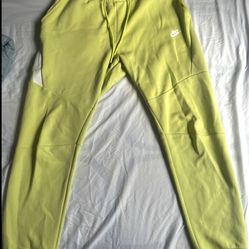 Nike Tech sweatpants