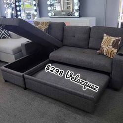 ✅️✅️Convertible Sectional
Reversible Convertible Sectional W/Cup Holders & Storage✅️✅️