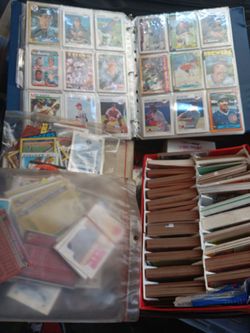 Large Lot of Vintage Baseball Cards