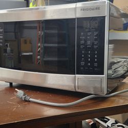 Frigidaire Microwave 