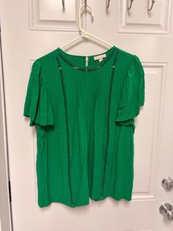 Green short sleeve blouse