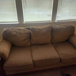 Free Couch 
