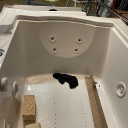 Jacuzzi Bath Tub