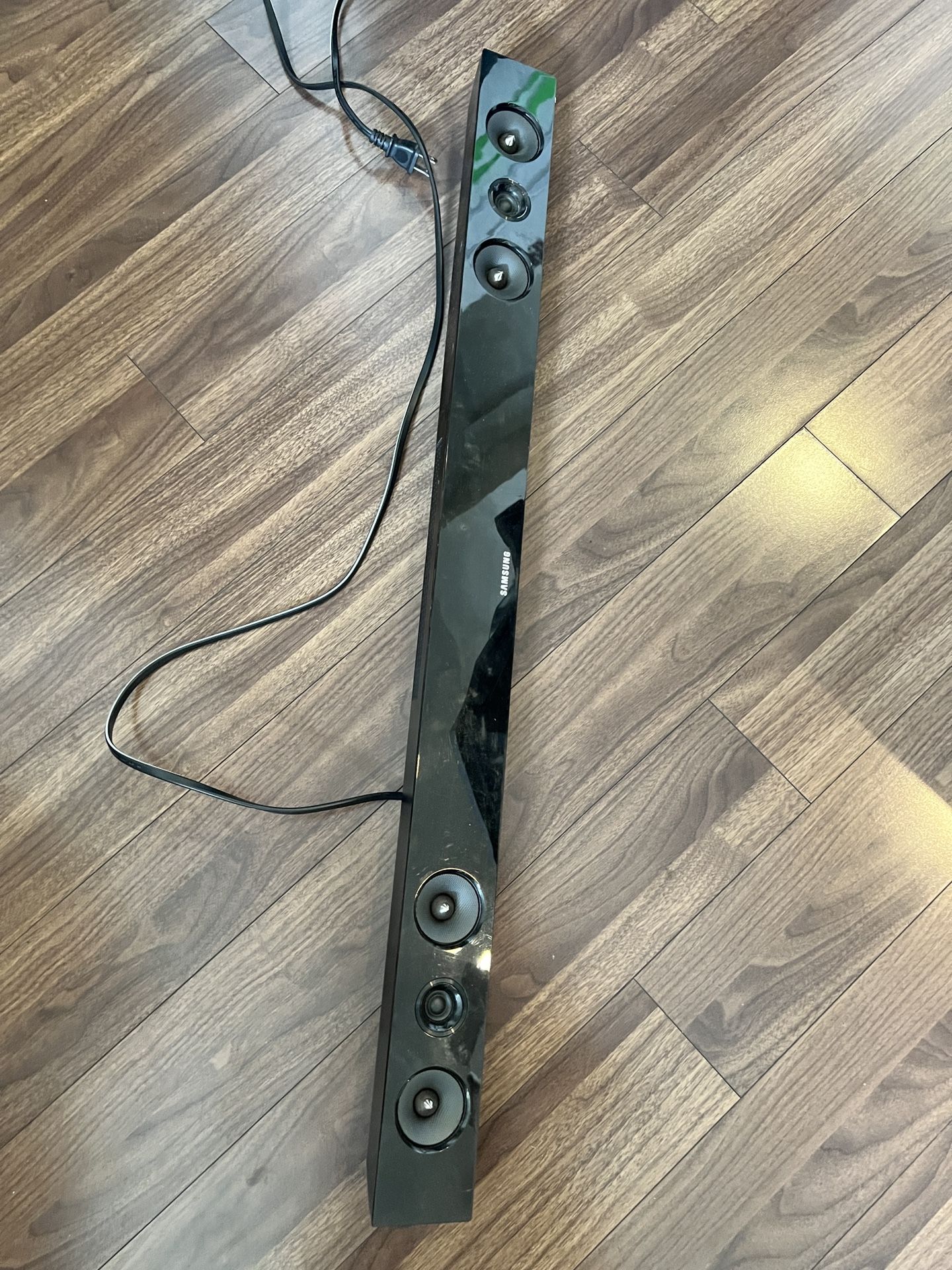 Samsung Model HW-E450/ZA Sound Bar