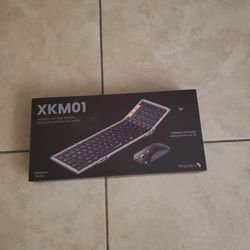 ProtoArc XKM01 Foldable Keyboard With Mouse