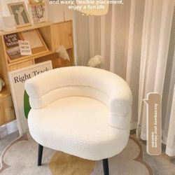 Artificial Sheepskin Armchair - Perfect for Relaxing and Reading (Beige)