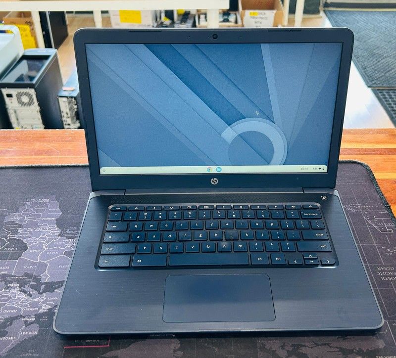 Hp Chromebook 14” Great for Students b&O speakers