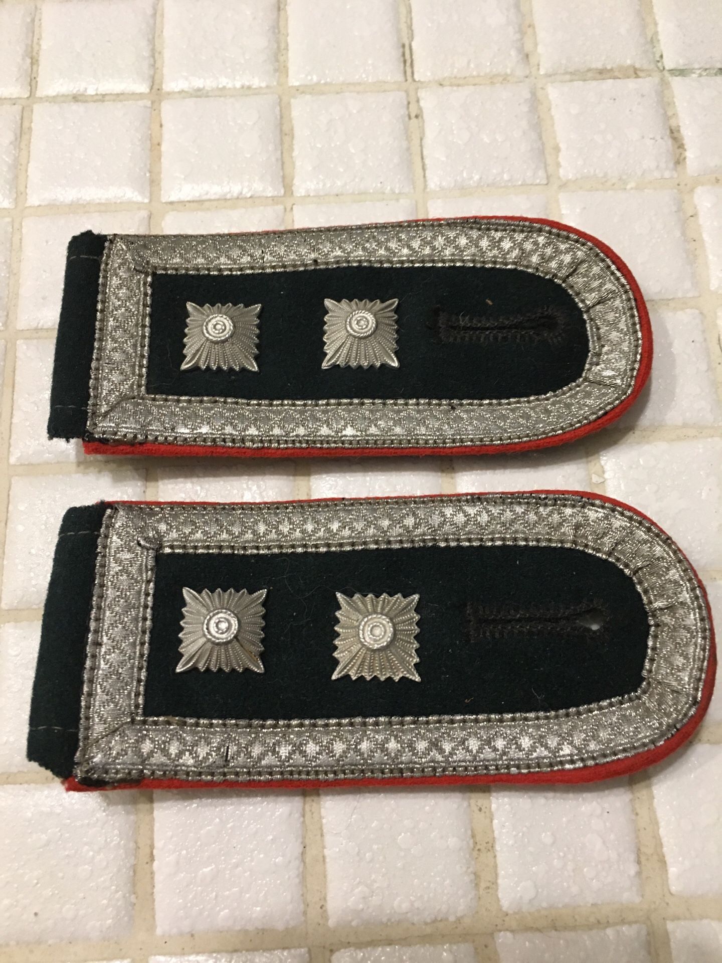 WW11 Wafen SS Oberscharfuhrer infantry shoulder straps