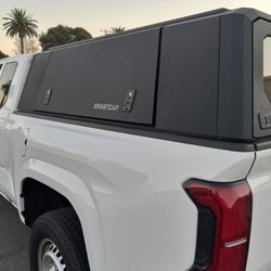 2024- 2025 Toyota Tacoma SMARTCAP EVO ADVENTURE TOYOTA 6 ft Bed For 2024-2025