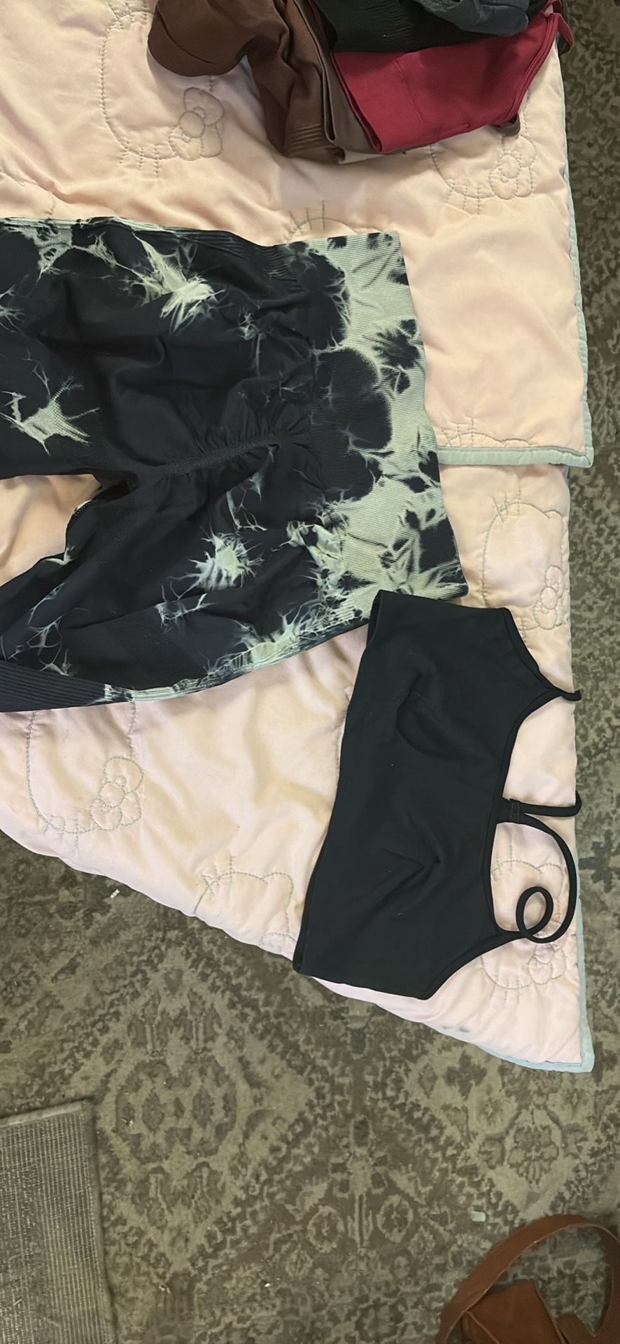 Yoga Clothes Small And S.C.