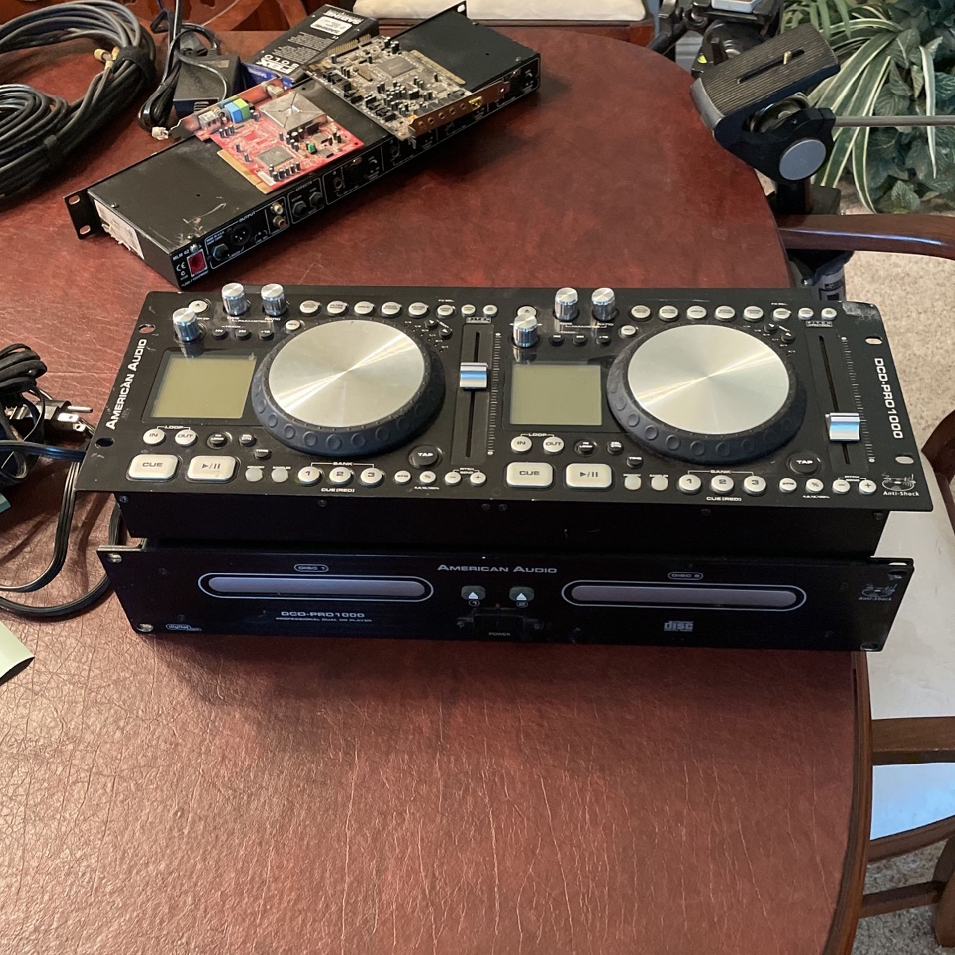 American Audio DCD-Pro 1000