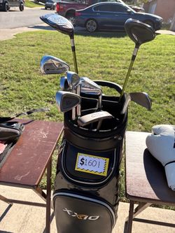 XXIO Golf Bag with Mixed Club Set